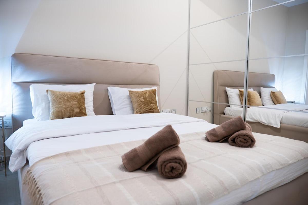 Golden Harbour - 2 Bedrooms, 2 Bathrooms Gzira Bagian luar foto